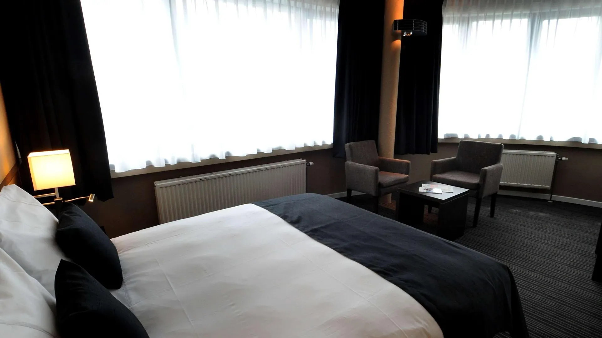 Hotel Docklands Antwerp 3*,