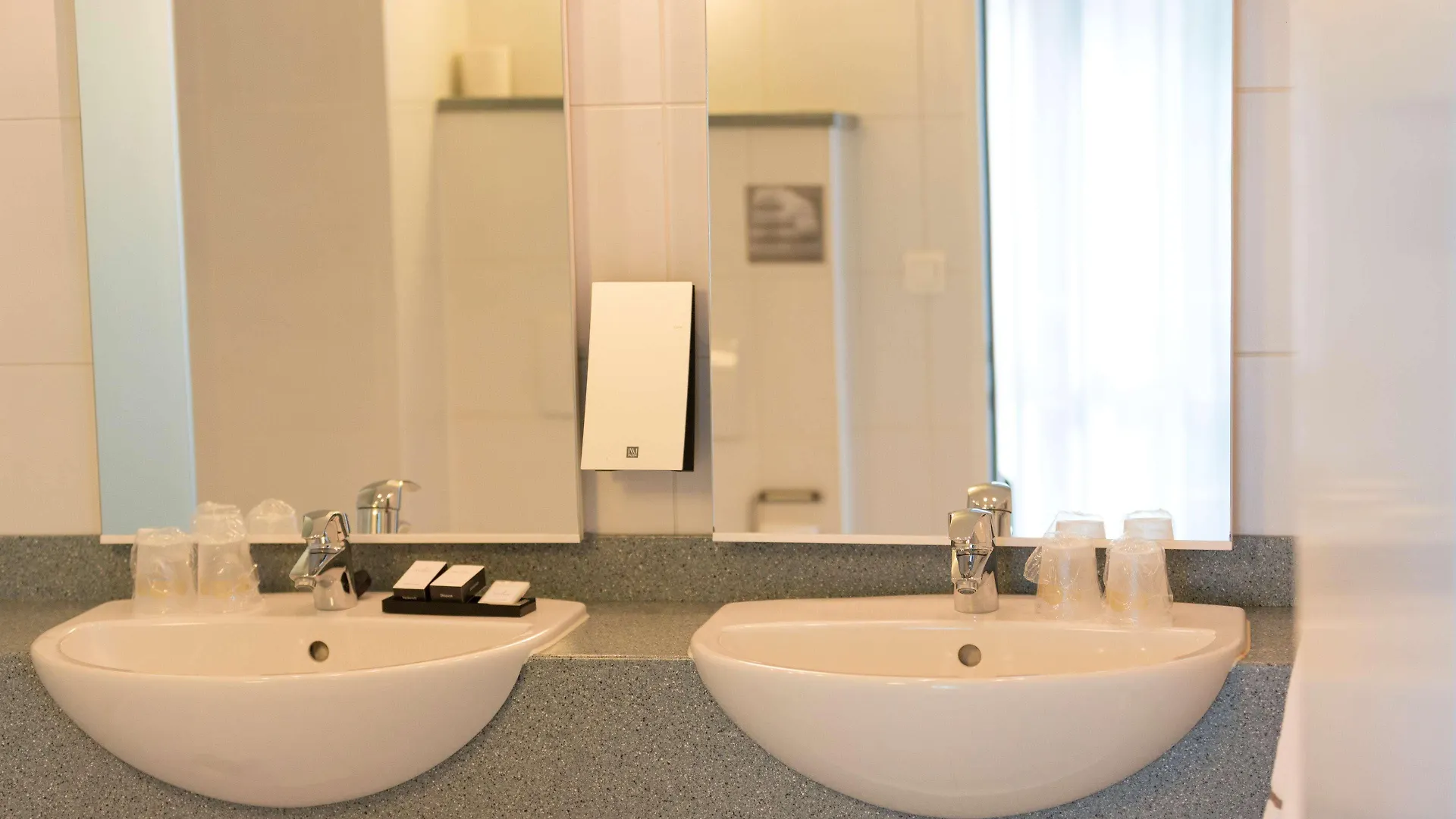 Hotel Docklands Antwerp 3*,  Belgium